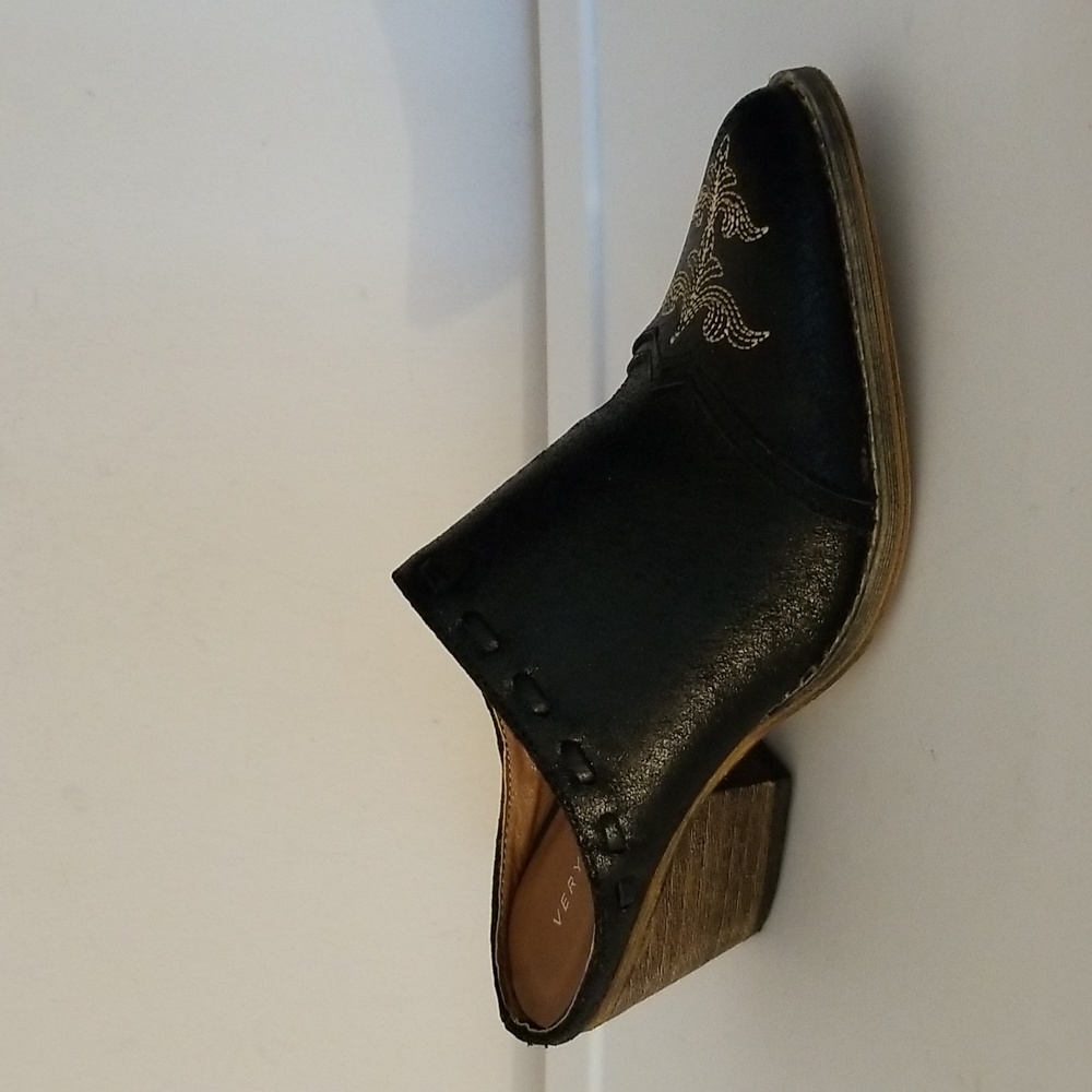Very Volatile Western Inspired Mules